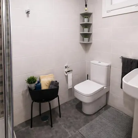 Relax In 5 Posti Letto Vicino Bus Stop Lägenhet