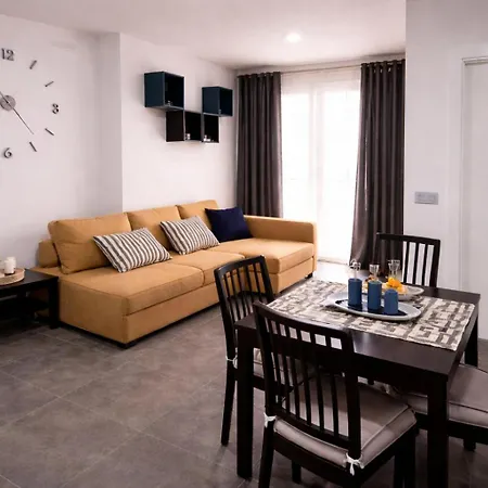 Relax In 5 Posti Letto Vicino Bus Stop Lägenhet *