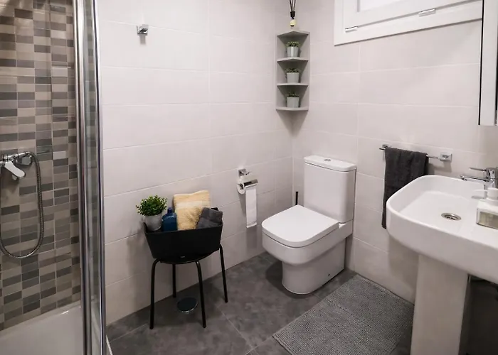 Relax In 5 Posti Letto Vicino Bus Stop Lägenhet